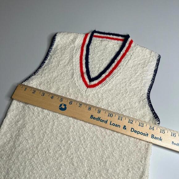 Vintage 80s Women’s Knit Sweater Vest – Size M, White with Red & Navy Trim - Picture 5 of 8